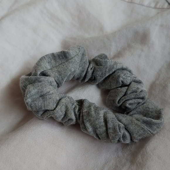Scrunchies - Picture 4 of 6